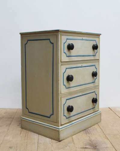 19th Century Pine Chest of Drawers