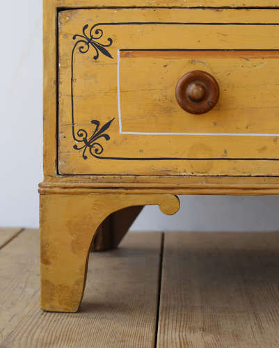 Early 19th Century Chest of Drawers