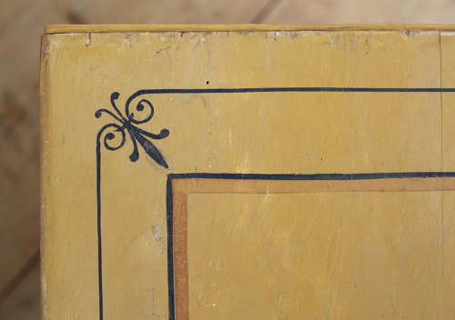Early 19th Century Chest of Drawers