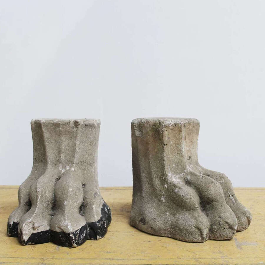 Pair of Lion Supports