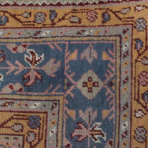 Ushak Rug