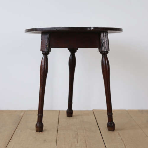 17th Century Cricket Table