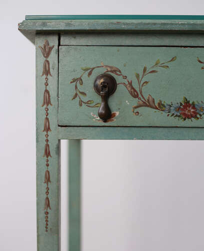 Pair of 1920s Lamp Tables