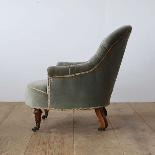 English 19th Century Tub Chair